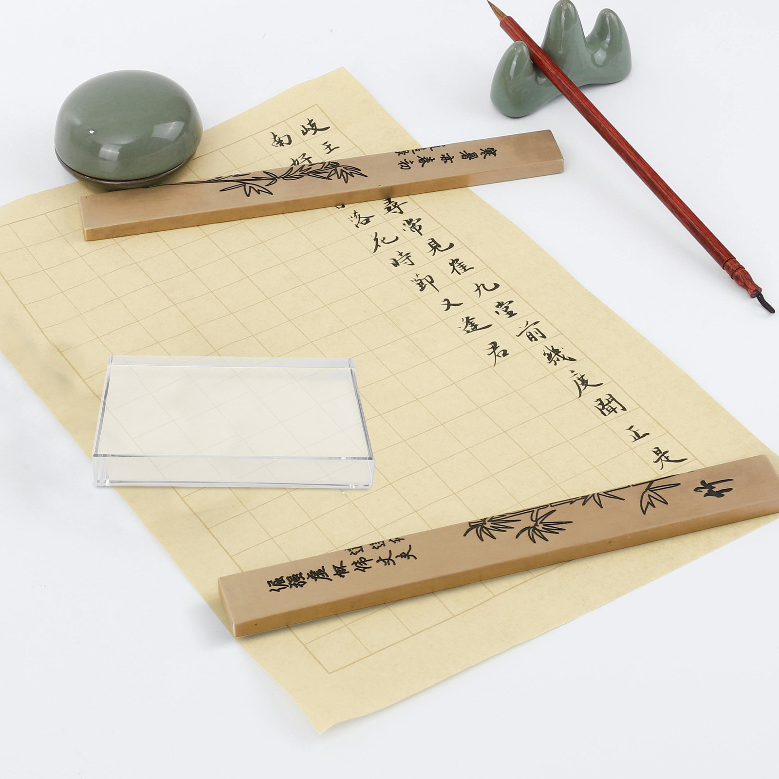 Crystal Clear Glass Square Pap - مراجعة Paper Weight Crystal وسعره