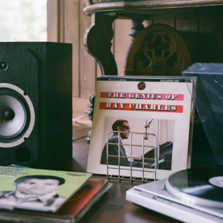 Churvy Record and Book Stand - - مراجعة Magazine Holder Rack وسعره